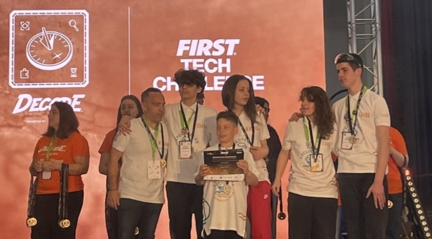 Η Cyclotechs κατέκτησε το 2ο βραβείο Sustain Award στον διαγωνισμό FIRST Tech Challenge!